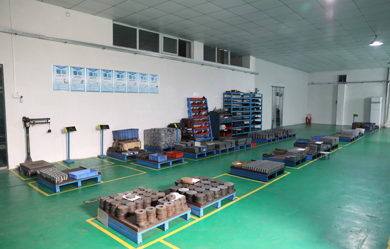 設備（bèi）展（zhǎn）示