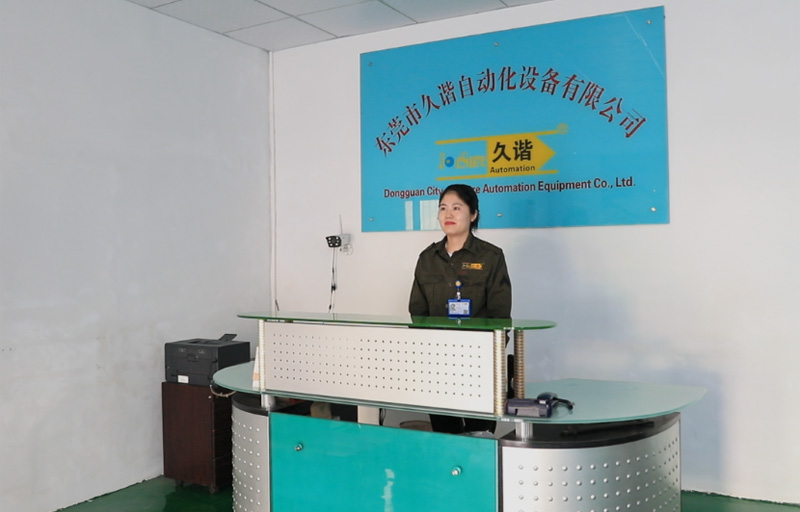 狂草熟女影院前台（tái）