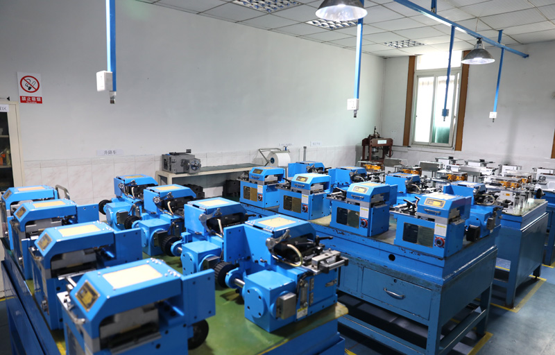 伺服(fú)送料機 伺服送料機